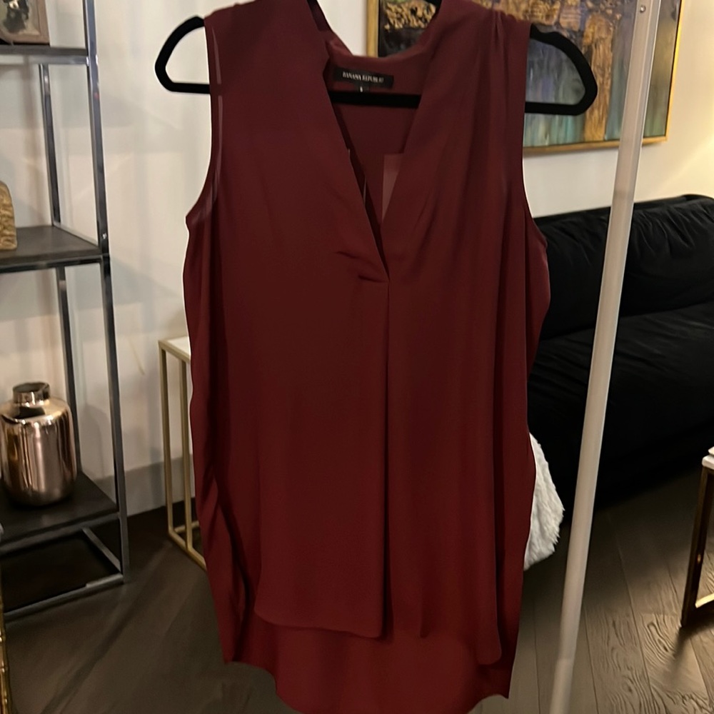 Banana Republic Hi Lo Top Size Small